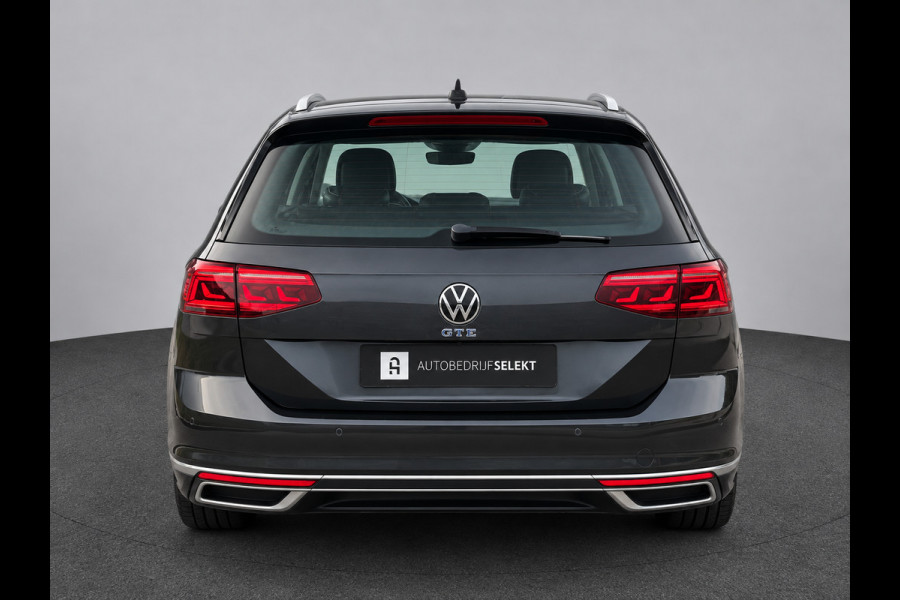 Volkswagen Passat Variant 1.4 TSI PHEV GTE | Matrix | Leer | Sfeerverlichting | Camera | Mangangrau Metallic