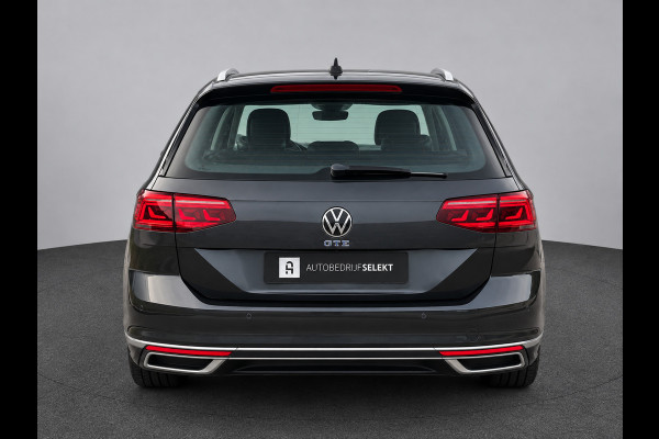 Volkswagen Passat Variant 1.4 TSI PHEV GTE | Matrix | Leer | Sfeerverlichting | Camera | Mangangrau Metallic