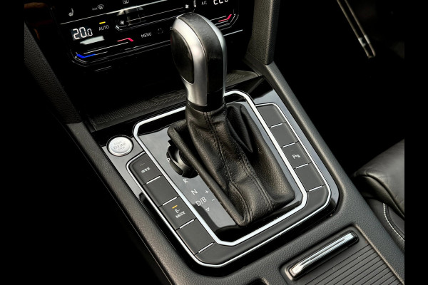 Volkswagen Passat Variant 1.4 TSI PHEV GTE | Matrix | Leer | Sfeerverlichting | Camera | Mangangrau Metallic