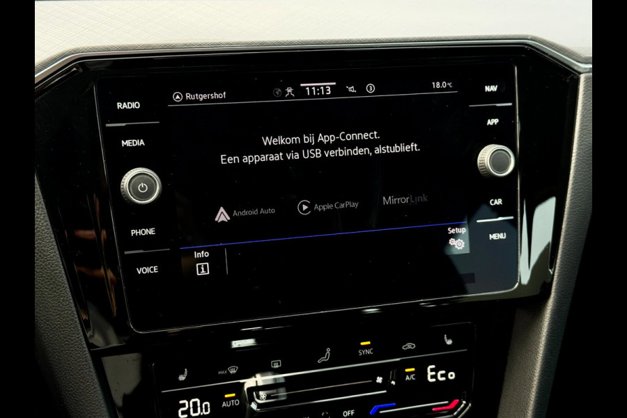 Volkswagen Passat Variant 1.4 TSI PHEV GTE | Matrix | Leer | Sfeerverlichting | Camera | Mangangrau Metallic