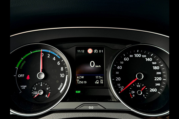 Volkswagen Passat Variant 1.4 TSI PHEV GTE | Matrix | Leer | Sfeerverlichting | Camera | Mangangrau Metallic