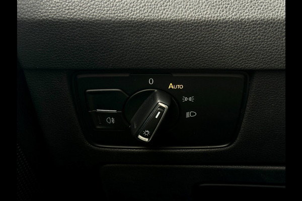 Volkswagen Passat Variant 1.4 TSI PHEV GTE | Matrix | Leer | Sfeerverlichting | Camera | Mangangrau Metallic