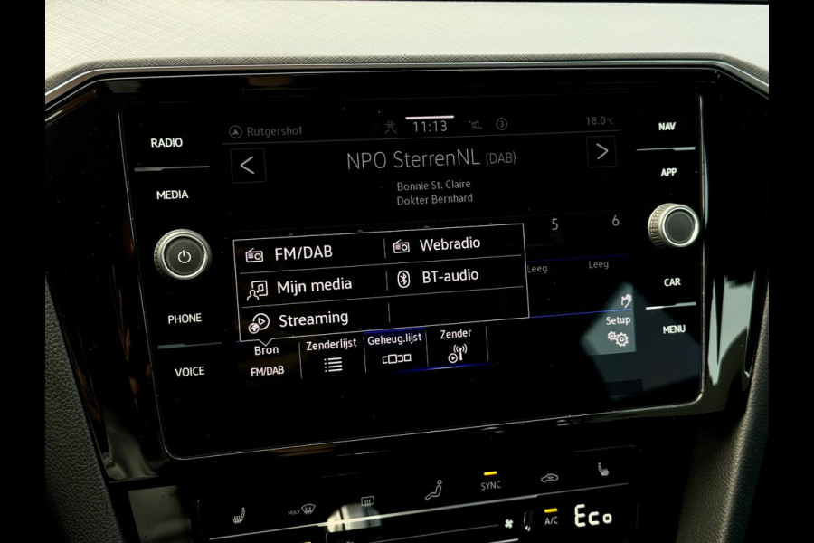 Volkswagen Passat Variant 1.4 TSI PHEV GTE | Matrix | Leer | Sfeerverlichting | Camera | Mangangrau Metallic