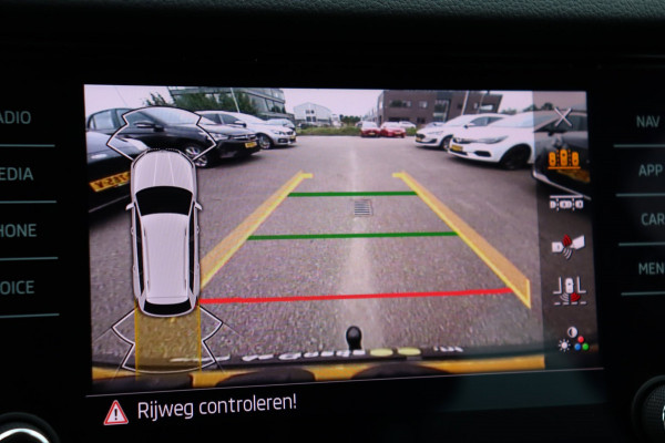 Škoda Kodiaq 1.5 TSI Bus.Ed. Plus 7persoons El.klep+trekhaak camera Digitaal-dashboard h.leer+vw