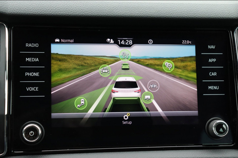 Škoda Kodiaq 1.5 TSI Bus.Ed. Plus 7persoons El.klep+trekhaak camera Digitaal-dashboard h.leer+vw