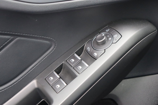 Ford Focus Wagon 1.0 EcoBoost Hybrid ST Line Style Org. NL camera winterpack