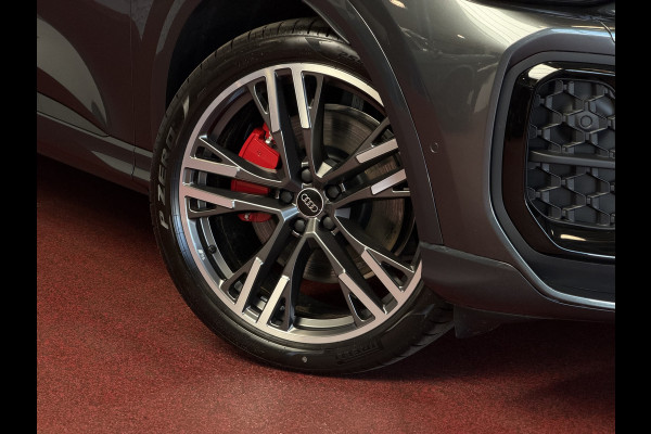 Audi Q5 Sportback Audi Q5 Sportback 55 TFSI e quattro S edition 367 PK | Black Optic | Tech Plus | Matrix LED | Panorama | 21" Audi Spor NW PRIJS € 92.647.-