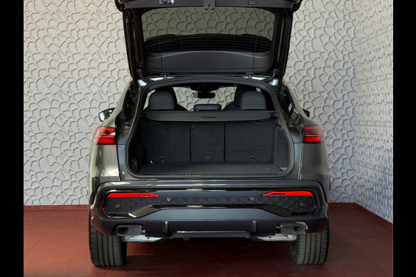 Audi Q5 Sportback Audi Q5 Sportback 55 TFSI e quattro S edition 367 PK | Black Optic | Tech Plus | Matrix LED | Panorama | 21" Audi Spor NW PRIJS € 92.647.-