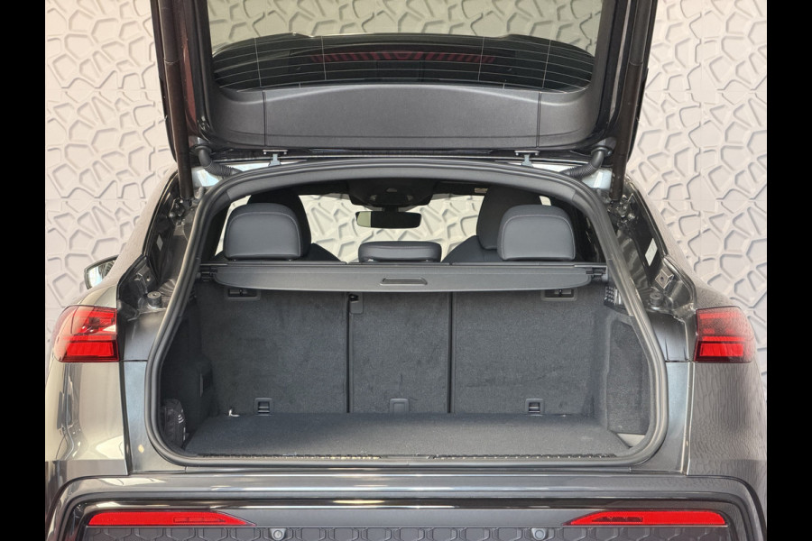Audi Q5 Sportback Audi Q5 Sportback 55 TFSI e quattro S edition 367 PK | Black Optic | Tech Plus | Matrix LED | Panorama | 21" Audi Spor NW PRIJS € 92.647.-