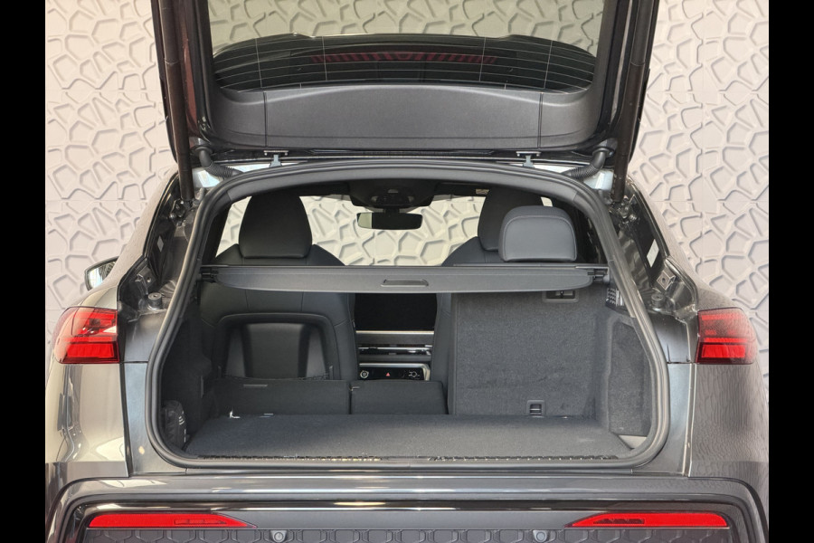Audi Q5 Sportback Audi Q5 Sportback 55 TFSI e quattro S edition 367 PK | Black Optic | Tech Plus | Matrix LED | Panorama | 21" Audi Spor NW PRIJS € 92.647.-