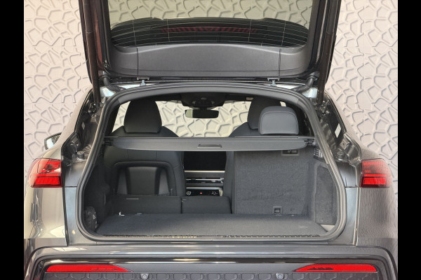 Audi Q5 Sportback Audi Q5 Sportback 55 TFSI e quattro S edition 367 PK | Black Optic | Tech Plus | Matrix LED | Panorama | 21" Audi Spor NW PRIJS € 92.647.-