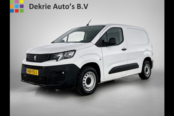 Peugeot Partner 1.2 Benzine 111PK Euro6 Premium / Airco / Navigatie / Cruise-ctr. / Schuifdeur + Raam / Radio multimedia / Apk 06-2027