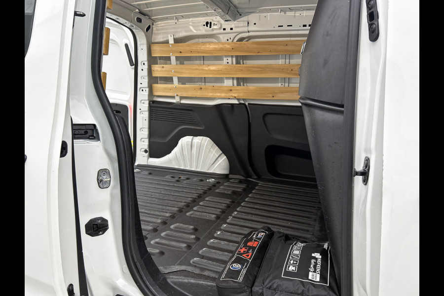 Peugeot Partner 1.2 Benzine 111PK Euro6 Premium / Airco / Navigatie / Cruise-ctr. / Schuifdeur + Raam / Radio multimedia / Apk 06-2027