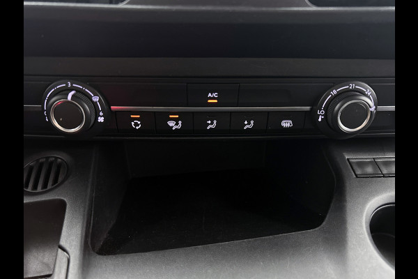 Peugeot Partner 1.2 Benzine 111PK Euro6 Premium / Airco / Navigatie / Cruise-ctr. / Schuifdeur + Raam / Radio multimedia / Apk 06-2027
