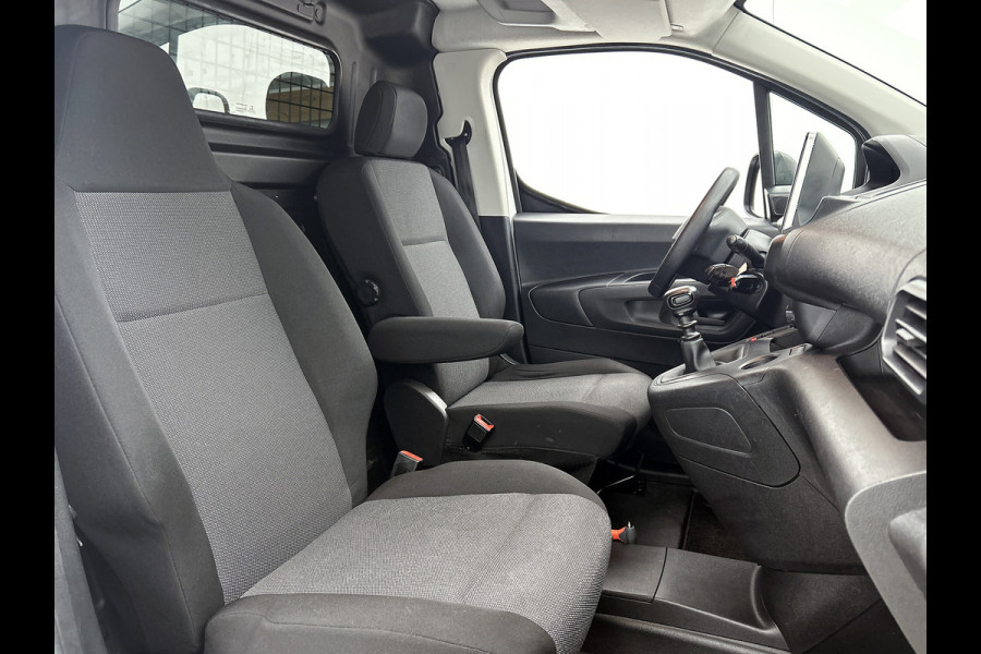 Peugeot Partner 1.2 Benzine 111PK Euro6 Premium / Airco / Navigatie / Cruise-ctr. / Schuifdeur + Raam / Radio multimedia / Apk 06-2027