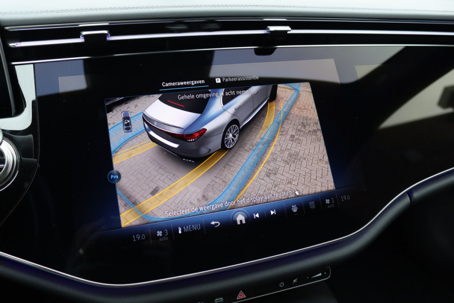 Mercedes-Benz E-Klasse AMG 53 4MATIC+ Premium | 612pk | Hyperscreen | Achterasbesturing | Distronic+ | Burmester | HUD | Digital Light | Stoelventilatie | Surround Camera | Keyless Go | Soft-Close | Dynamic Plus-pakket |