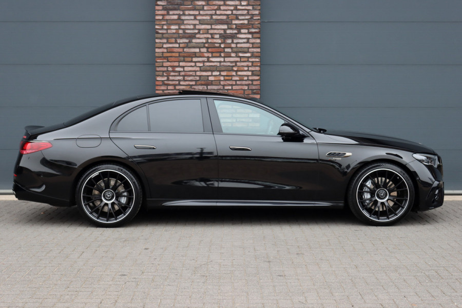 Mercedes-Benz E-Klasse AMG 53 4MATIC+ Premium | 585pk | Hyperscreen | Achterasbesturing | Distronic | Burmester | HUD | Digital Light | Stoelverwarming | Surround Camera | Keyless Go |