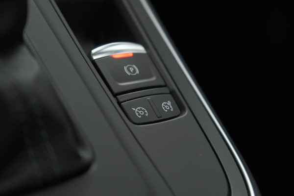 Renault Scénic TCe 140 EDC Limited | Camera | Stoelverwarming | Navigatie | Apple Carplay