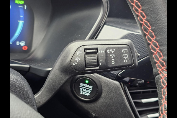 Ford Kuga 2.5 PHEV ST-Line X Trekhaak Wegklapbaar | Winter Pack | Driver Pack | Alcantara leder | Digitaal dashboard | Wegklapbare trekhaak etc.