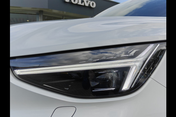 Volvo XC40 B4 211PK Plus Dark | BLIS | Trekhaak | 360 | H&K | Pano | Carplay | Elektr. Stoelen | ACC | Stoel/Stuur verwarming |