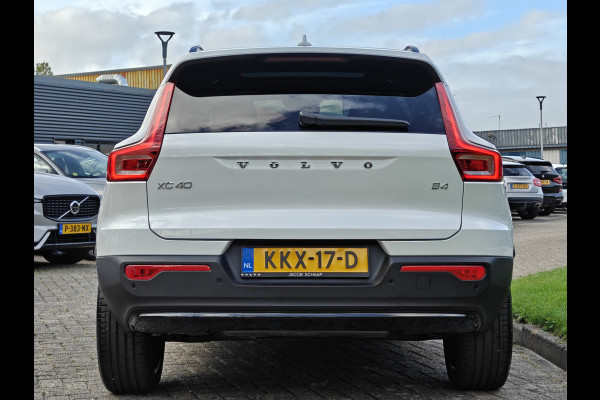 Volvo XC40 B4 211PK Plus Dark | BLIS | Trekhaak | 360 | H&K | Pano | Carplay | Elektr. Stoelen | ACC | Stoel/Stuur verwarming |