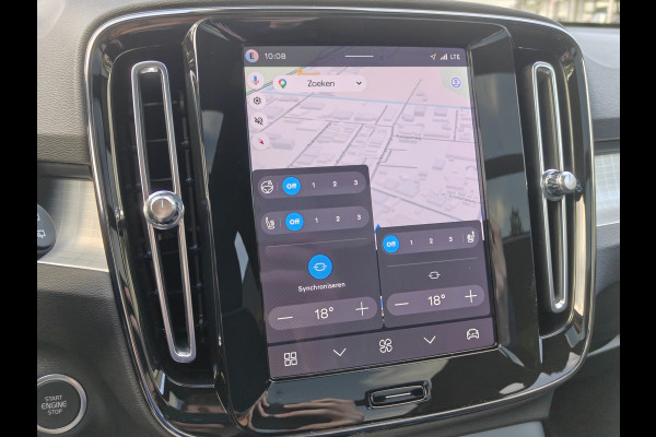 Volvo XC40 B4 211PK Plus Dark | BLIS | Trekhaak | 360 | H&K | Pano | Carplay | Elektr. Stoelen | ACC | Stoel/Stuur verwarming |