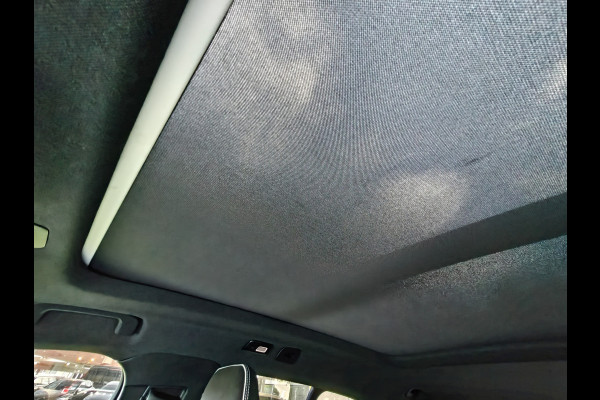 Volvo XC40 B4 211PK Plus Dark | BLIS | Trekhaak | 360 | H&K | Pano | Carplay | Elektr. Stoelen | ACC | Stoel/Stuur verwarming |