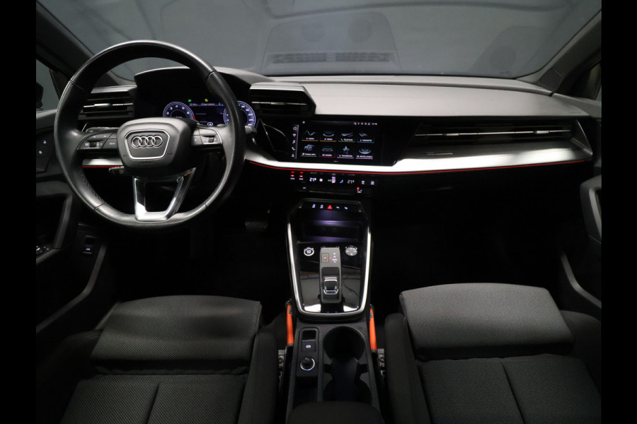 Audi A3 Sportback 35 TFSI Advanced edition [TREKHAAK AFNEEMBAAR, APPLE CARPLAY, ANDROID, ADAPTIVE CRUISE CONTROL, DIGITAL DASH, PDC V+A, ELEKTRISCHE ACHTERKLEP, NAVIGATIE, BLUETOOTH, LED, NIEUWSTAAT]