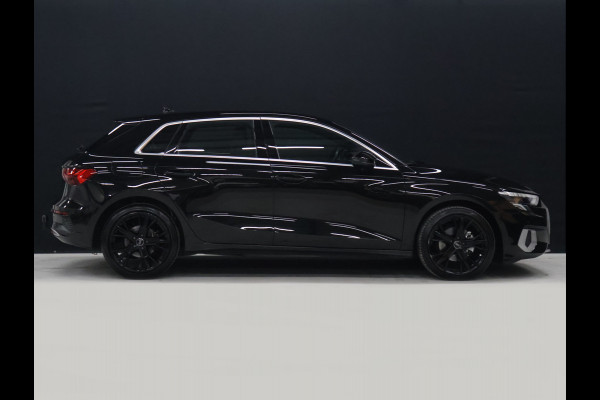 Audi A3 Sportback 35 TFSI Advanced edition [TREKHAAK AFNEEMBAAR, APPLE CARPLAY, ANDROID, ADAPTIVE CRUISE CONTROL, DIGITAL DASH, PDC V+A, ELEKTRISCHE ACHTERKLEP, NAVIGATIE, BLUETOOTH, LED, NIEUWSTAAT]