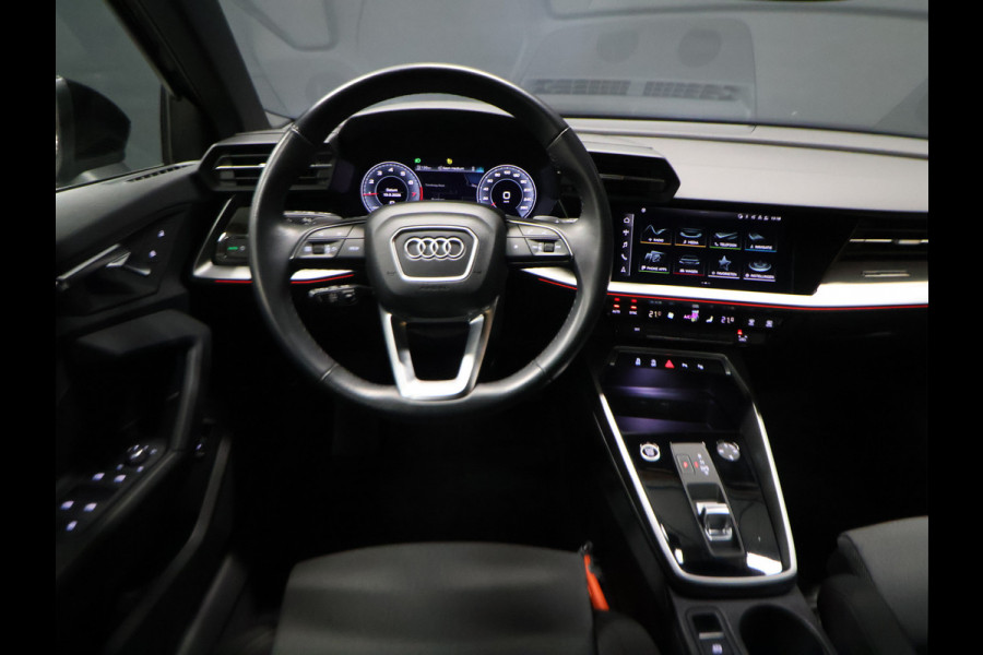 Audi A3 Sportback 35 TFSI Advanced edition [TREKHAAK AFNEEMBAAR, APPLE CARPLAY, ANDROID, ADAPTIVE CRUISE CONTROL, DIGITAL DASH, PDC V+A, ELEKTRISCHE ACHTERKLEP, NAVIGATIE, BLUETOOTH, LED, NIEUWSTAAT]