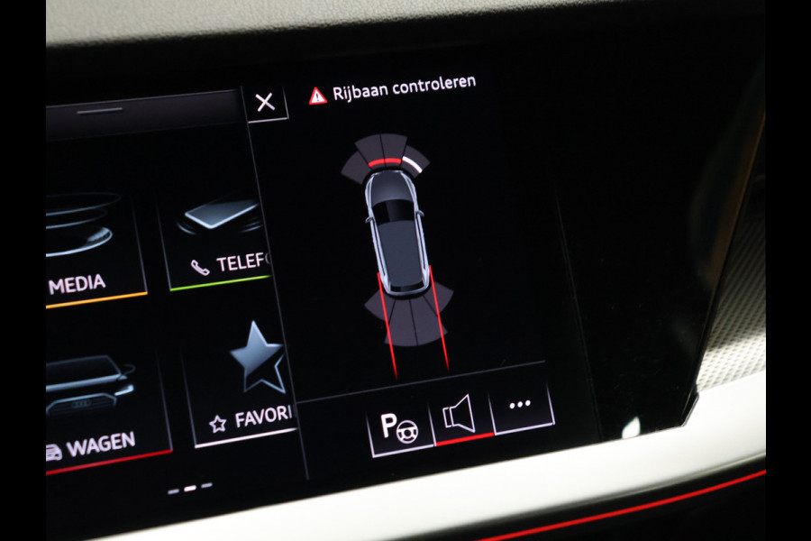 Audi A3 Sportback 35 TFSI Advanced edition [TREKHAAK AFNEEMBAAR, APPLE CARPLAY, ANDROID, ADAPTIVE CRUISE CONTROL, DIGITAL DASH, PDC V+A, ELEKTRISCHE ACHTERKLEP, NAVIGATIE, BLUETOOTH, LED, NIEUWSTAAT]