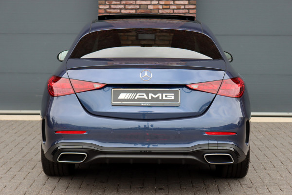 Mercedes-Benz C-Klasse 220 d AMG Line | Panoramadak | Surround Camera | Memory | Digital Light | Advanced Sound System | HUD | Keyless Go | Verwarmd Stuurwiel | Augmented Reality |