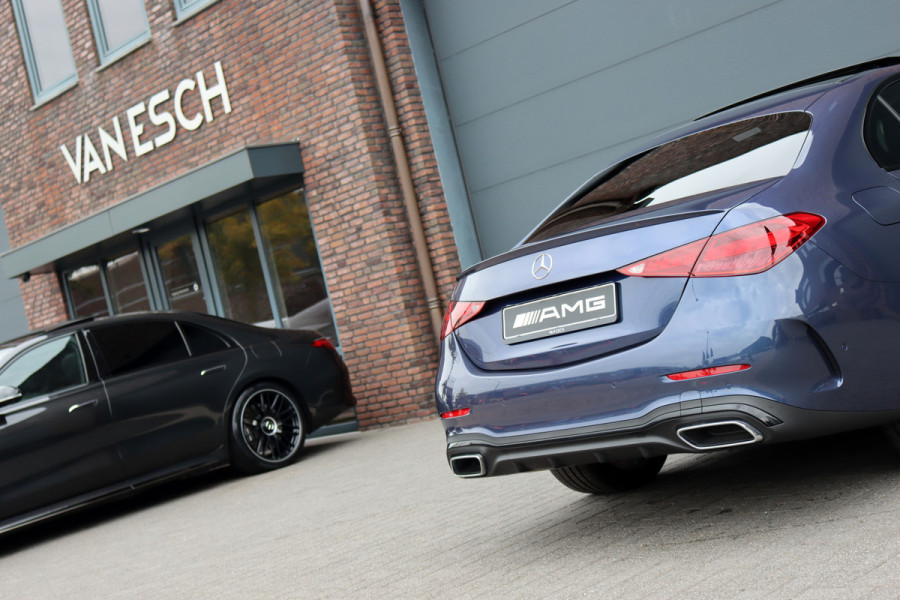 Mercedes-Benz C-Klasse 220 d AMG Line | Panoramadak | Surround Camera | Memory | Digital Light | Advanced Sound System | HUD | Keyless Go | Verwarmd Stuurwiel | Augmented Reality |