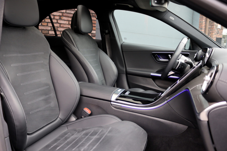 Mercedes-Benz C-Klasse 220 d AMG Line | Panoramadak | Surround Camera | Memory | Digital Light | Advanced Sound System | HUD | Keyless Go | Verwarmd Stuurwiel | Augmented Reality |