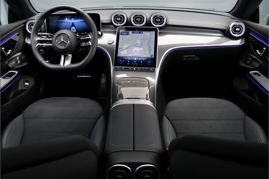 Mercedes-Benz CLE Coupé 200 AMG Line | Distronic Pro | Panoramadak | Memory | Burmester | Verwarmd Stuurwiel | Digital Light | Keyless Go | Camera | Stoelverwarming |