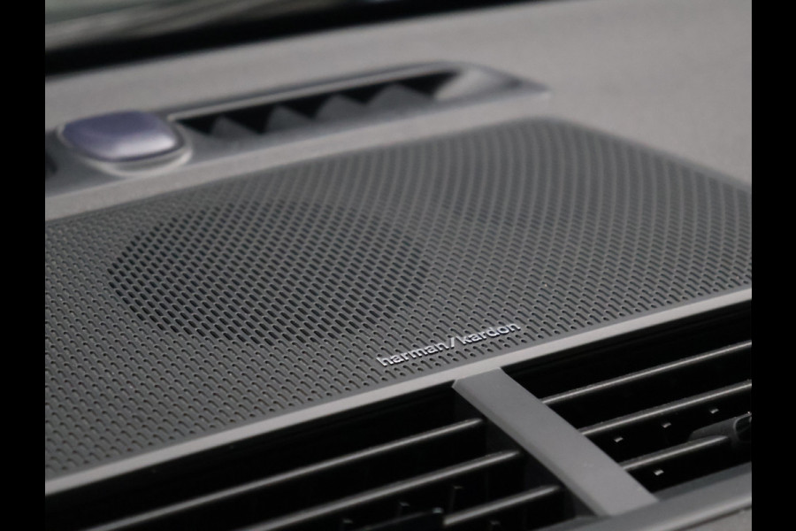 Polestar 2 Long Range Single Motor 78 kWh [TREKHAAK UITKLAPBAAR, APPLE CARPLAY, ANDROID, HARMAN/KARDON, MEMORY SEATS, PANORAMADAK, STUURVERWARMING, STOELVERWARMING V+A, DRAADLOZE LADER, 360 CAMERA, ADAPTIVE CRUISE, NIEUWSTAAT]