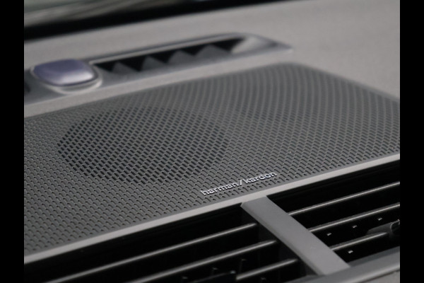 Polestar 2 Long Range Single Motor 78 kWh [TREKHAAK UITKLAPBAAR, APPLE CARPLAY, ANDROID, HARMAN/KARDON, MEMORY SEATS, PANORAMADAK, STUURVERWARMING, STOELVERWARMING V+A, DRAADLOZE LADER, 360 CAMERA, ADAPTIVE CRUISE, NIEUWSTAAT]