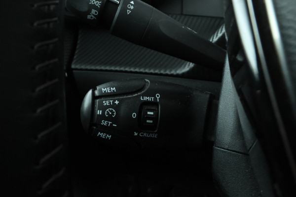 Peugeot 208 1.2 PureTech Allure Pack 100pk, virtual navi,  navigatie, lmv
