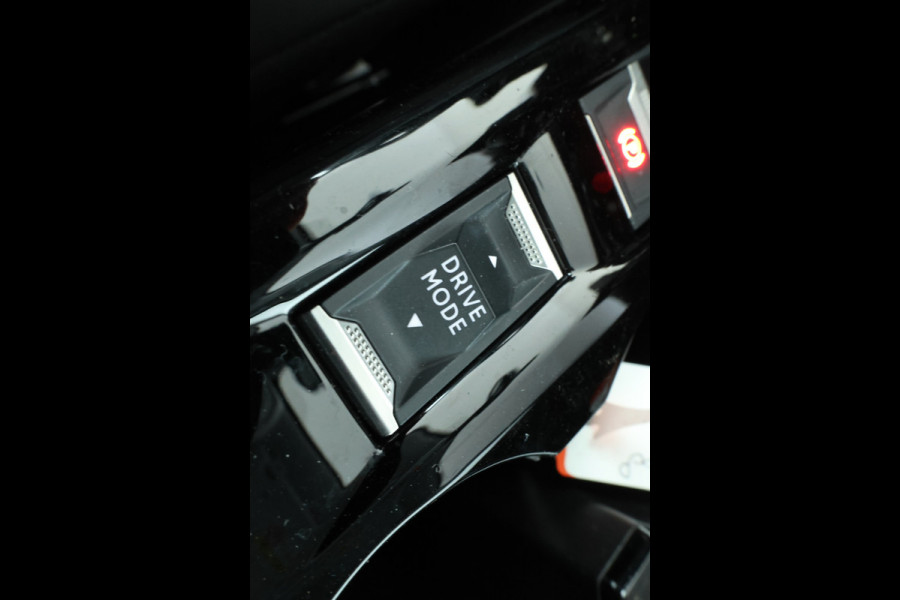 Peugeot 208 1.2 PureTech Allure Pack 100pk, virtual navi,  navigatie, lmv