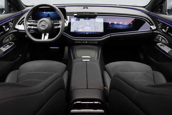 Mercedes-Benz E-Klasse 220 d AMG Line | Hyperscreen | Distronic | Memory | Burmester | HUD | 3D-Display | Panoramadak | Surround Camera | Keyless Go | Digital Light |