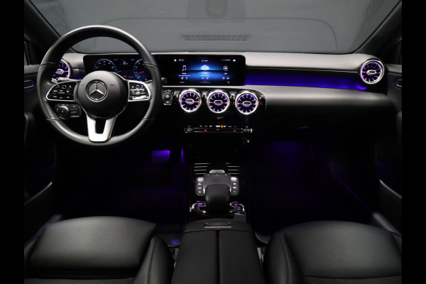 Mercedes-Benz A-Klasse 200 Business Solution [SCHUIFKANTELDAK, SFEERVERLICHTING, STOELVERWARMING, CAMERA, HALF LEDER, CRUISE, PDC V+A, BLUETOOTH, CLIMATE, NIEUWSTAAT]