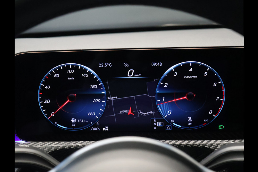 Mercedes-Benz A-Klasse 200 Business Solution [SCHUIFKANTELDAK, SFEERVERLICHTING, STOELVERWARMING, CAMERA, HALF LEDER, CRUISE, PDC V+A, BLUETOOTH, CLIMATE, NIEUWSTAAT]