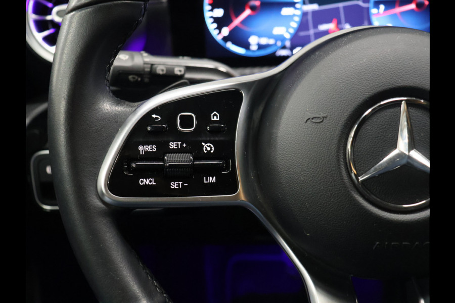 Mercedes-Benz A-Klasse 200 Business Solution [SCHUIFKANTELDAK, SFEERVERLICHTING, STOELVERWARMING, CAMERA, HALF LEDER, CRUISE, PDC V+A, BLUETOOTH, CLIMATE, NIEUWSTAAT]