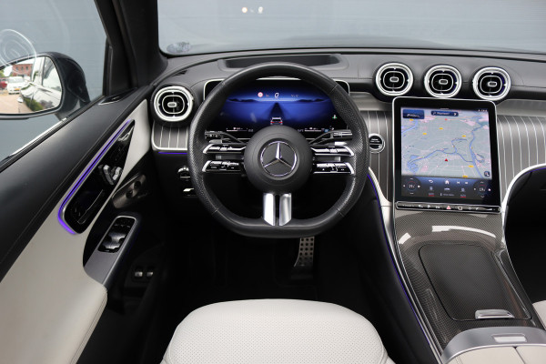 Mercedes-Benz GLC 400e 4MATIC AMG Line | Panoramadak | Trekhaak | Memory | Burmester | Surround Camera | Keyless Go | Digital Light | Verwarmd Stuurwiel | HUD |