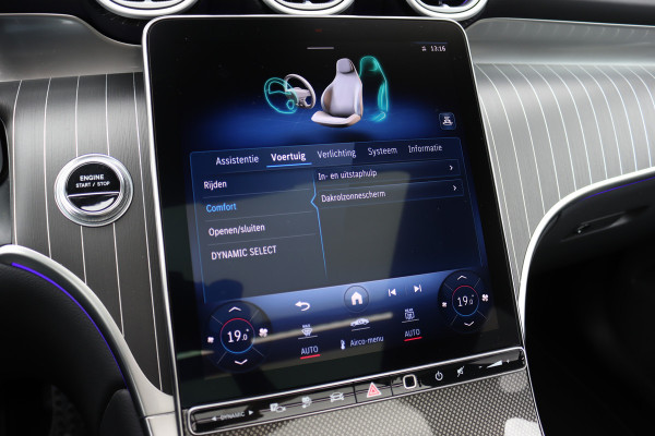 Mercedes-Benz GLC 400e 4MATIC AMG Line | Panoramadak | Trekhaak | Memory | Burmester | Surround Camera | Keyless Go | Digital Light | Verwarmd Stuurwiel | HUD |
