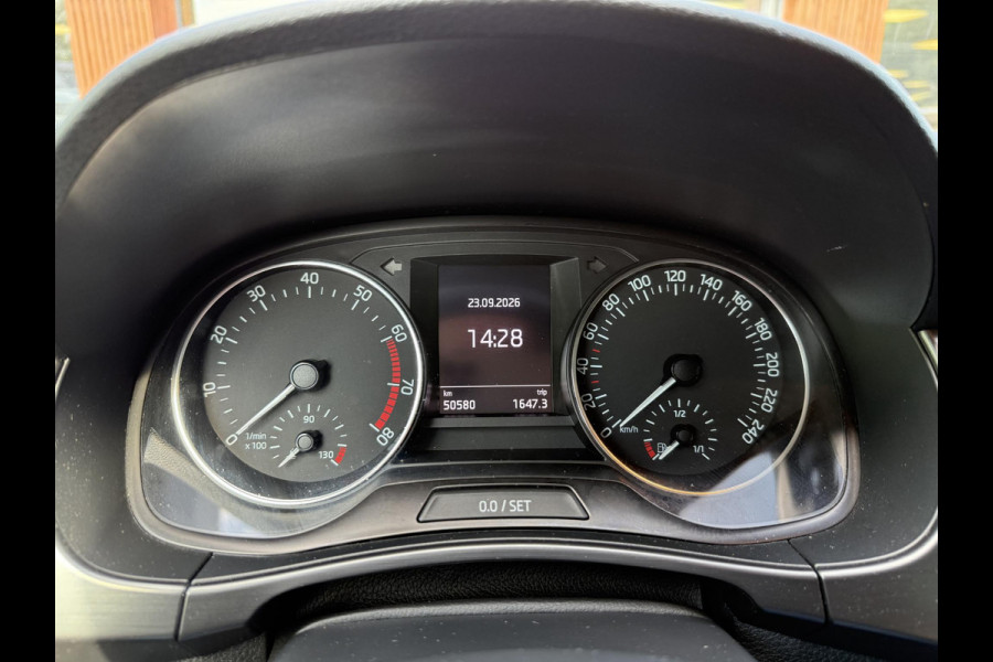 Škoda Fabia Combi 1.0 TSI Style 1e EIGENAAR, NAP, NAVIGATIE, CRUISE CONTROL, STOELVERWARMING, PDC!