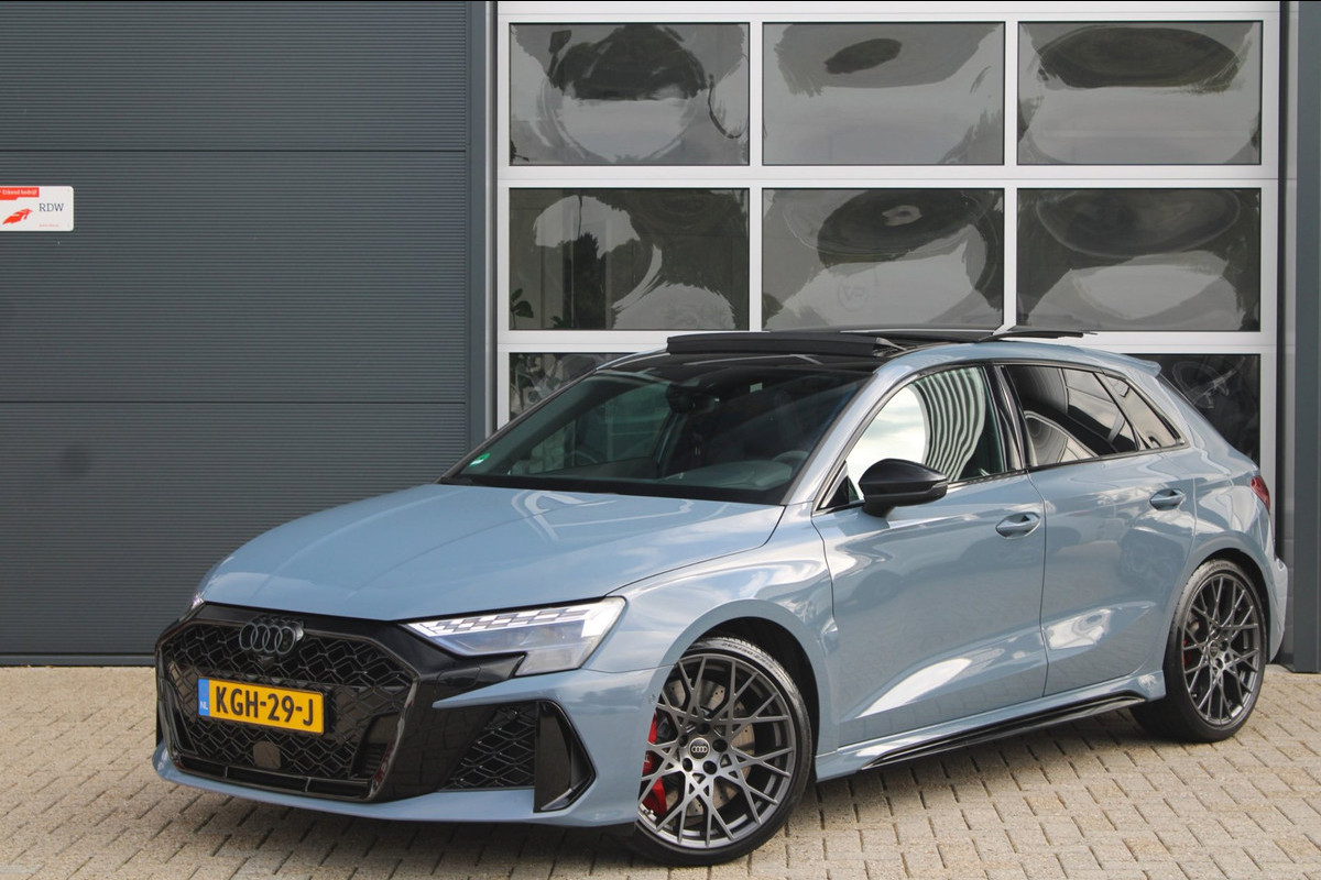 Audi RS3 Sportback 2.5 TFSI Quattro | Pano | Sonos | HUD | ACC
