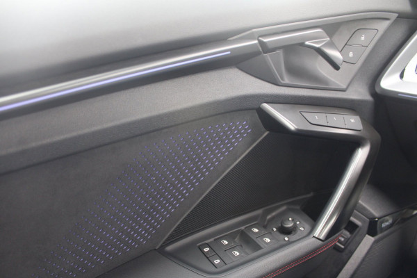 Audi RS3 Sportback 2.5 TFSI Quattro | Pano | Sonos | HUD | ACC