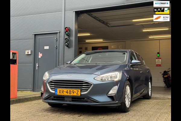 Ford Focus 1.5 EcoBoost Titanium Business / NAP !! / 2de EIGENAAR / DEALER ONDERHOUDEN / AFN. TREKHAAK / WINTER + DESIGN PAKKET !