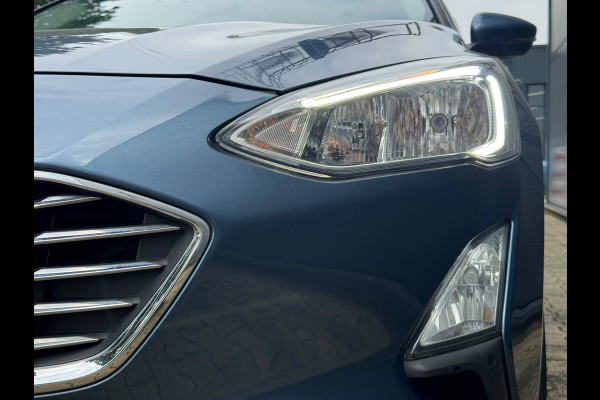 Ford Focus 1.5 EcoBoost Titanium Business / NAP !! / 2de EIGENAAR / DEALER ONDERHOUDEN / AFN. TREKHAAK / WINTER + DESIGN PAKKET !